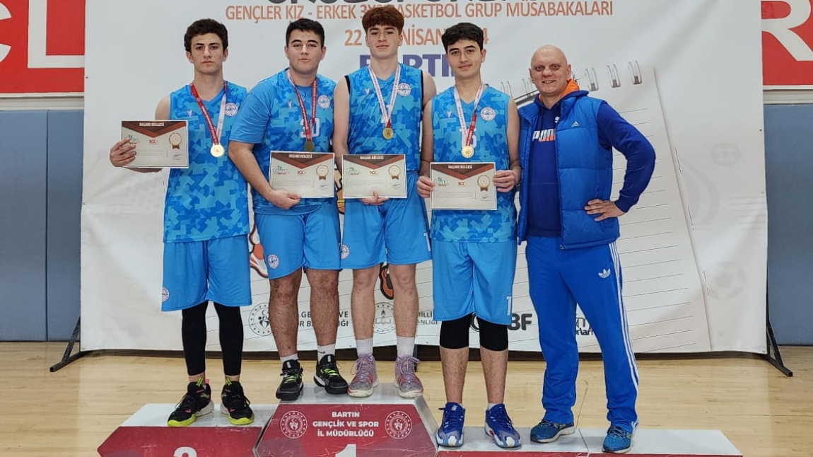 3X3 Basketbol Müsabakalarında İlimizi İzmir'de Yapılacak Olan Türkiye Şampiyonasında Temsil Edeceğiz